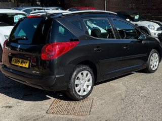 /photos/9368/4572f3e0-90f1-2817-b318-ee16ad1e0a2a_i320x240.jpg
